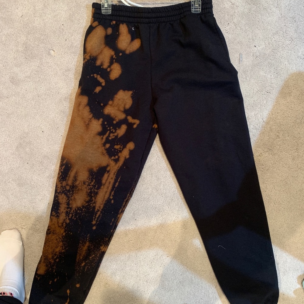 Bleach dye sweatpants